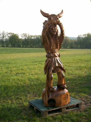 Indianerh�uptling - Eiche 02